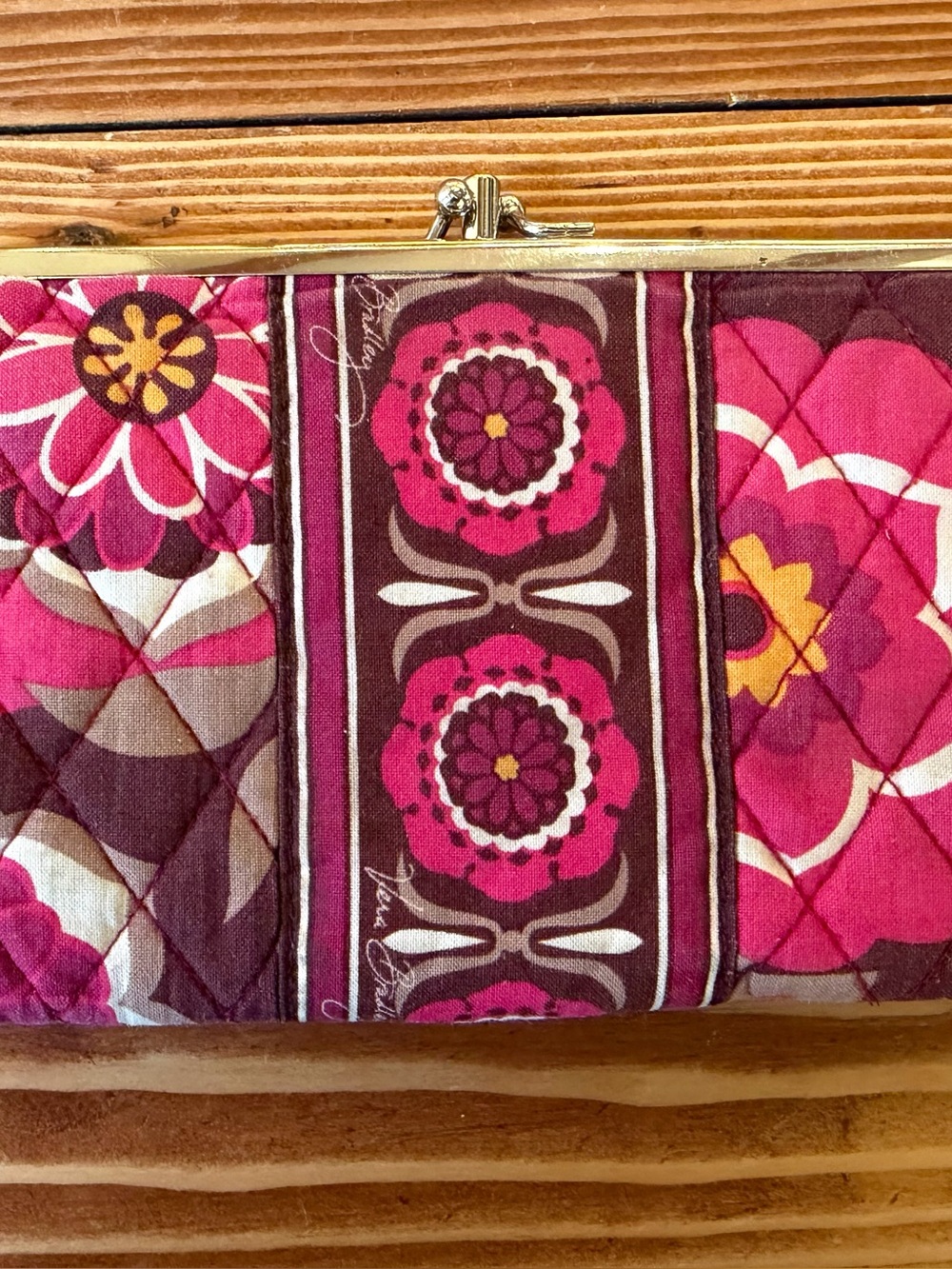 Vera Bradley Quilted Kisslock Wallet Floral Clutch Pink Cotton